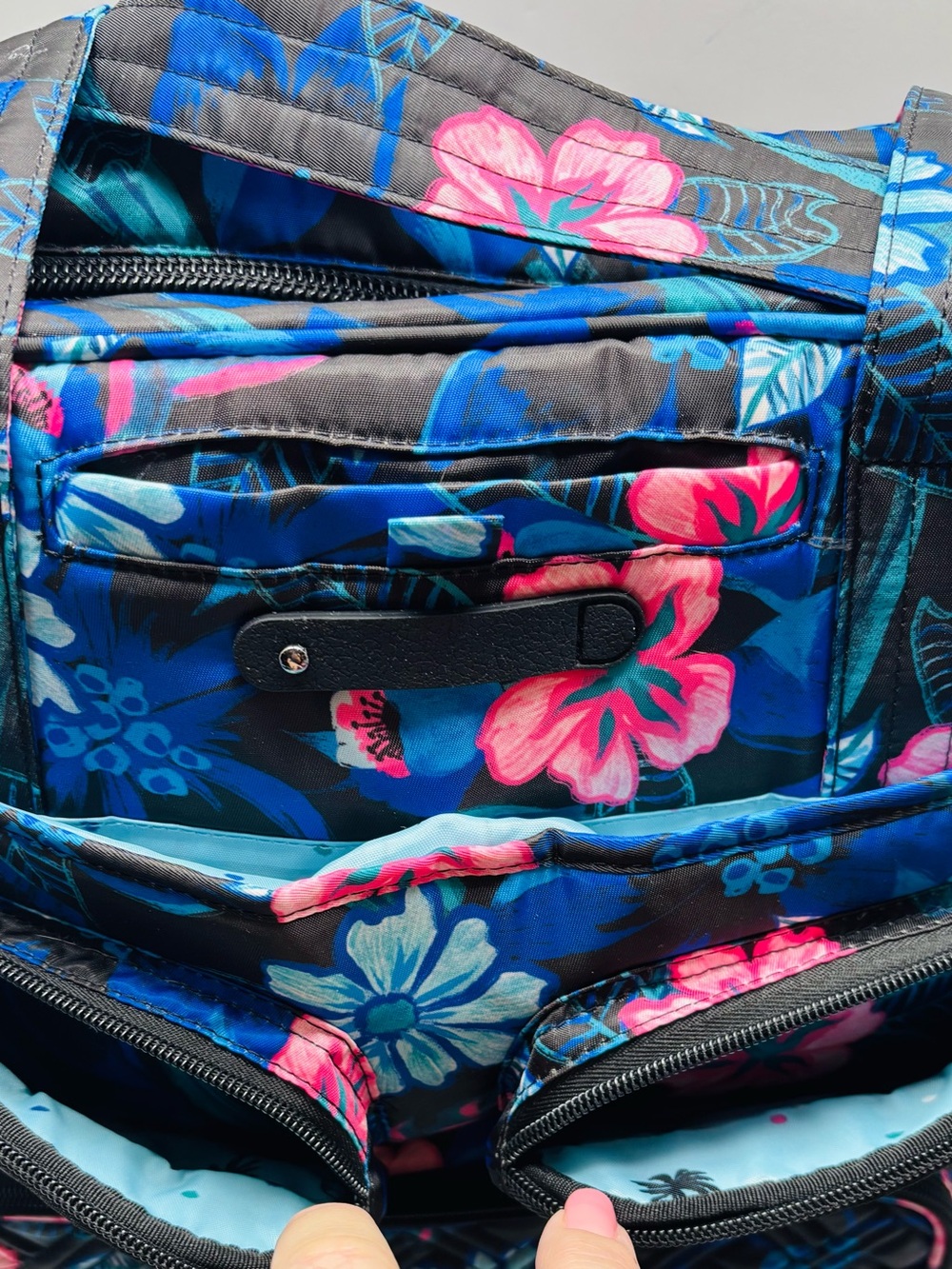 MAKE AN OFFER! EUC Lug RESORT BLACK PUDDLE JUMPER Convertible Tote Bag Blue Pink - Picture 8 of 12